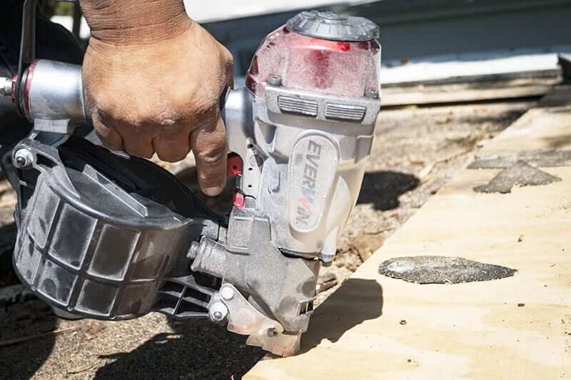 Everwin SCN65C 15° Siding Coil Nailer – Power, Precision, and Versatility