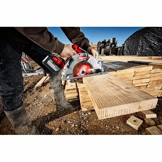 M18 FUEL™ 7-1/4" Circular Saw - Tool Only