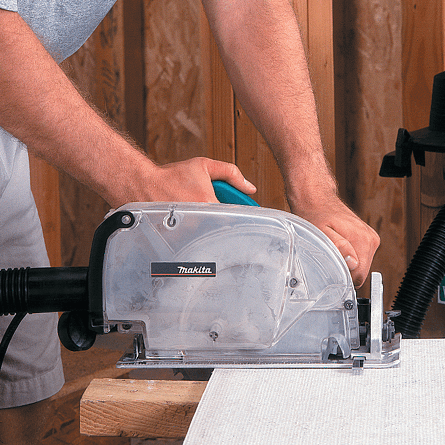 Makita 7‑1/4" Circular Saw, with Dust Collector 5057KB