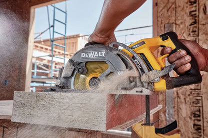 DEWALT FLEXVOLT 60V MAX 7-1/4 Worm Drive Style Saw (9.0Ah Battery) Kit DCS577X1